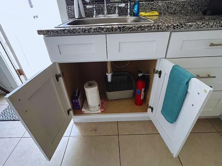 Paper towels, trash bags, and a fire extinguisher provided for your convenience.