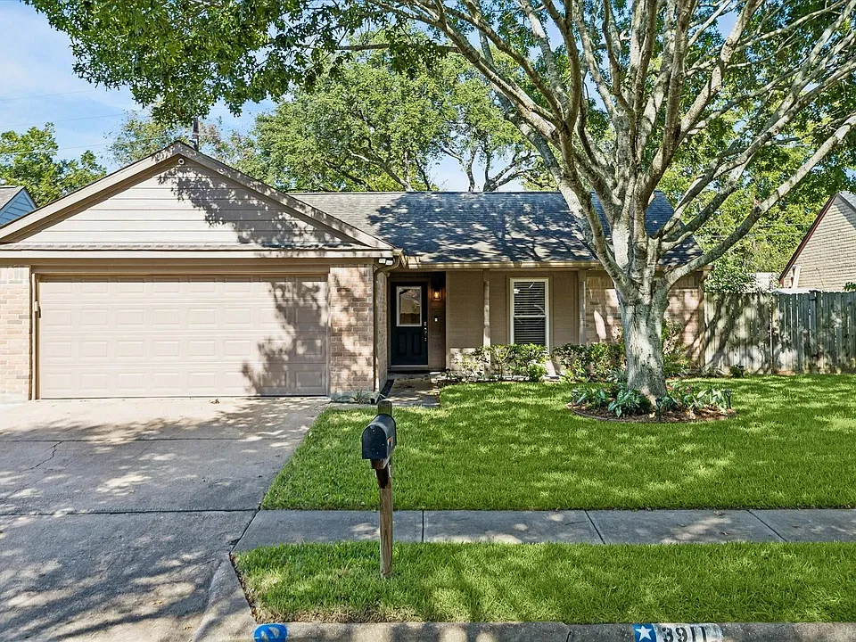 3911 Kitchen Hill Ln