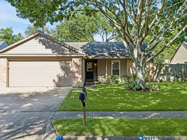 3911 Kitchen Hill Ln, Sugar Land, TX 77479