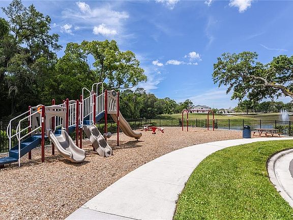 4th image of 681 Primrose Willow Way