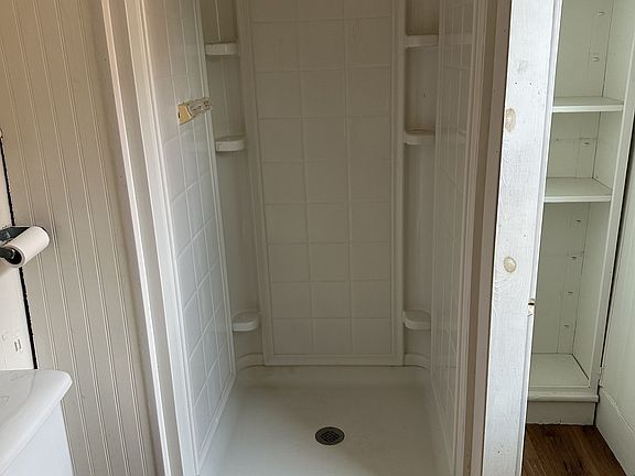 4th image of 58 Brinkerhoff St #202
