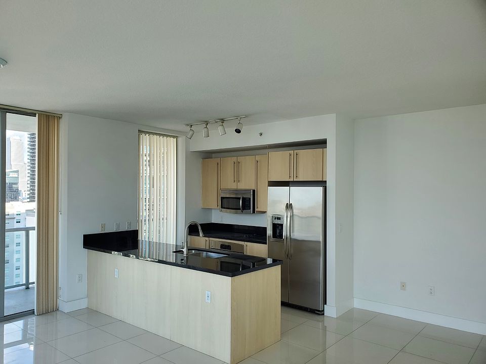 1st image of 1111 SW 1st Ave #1645