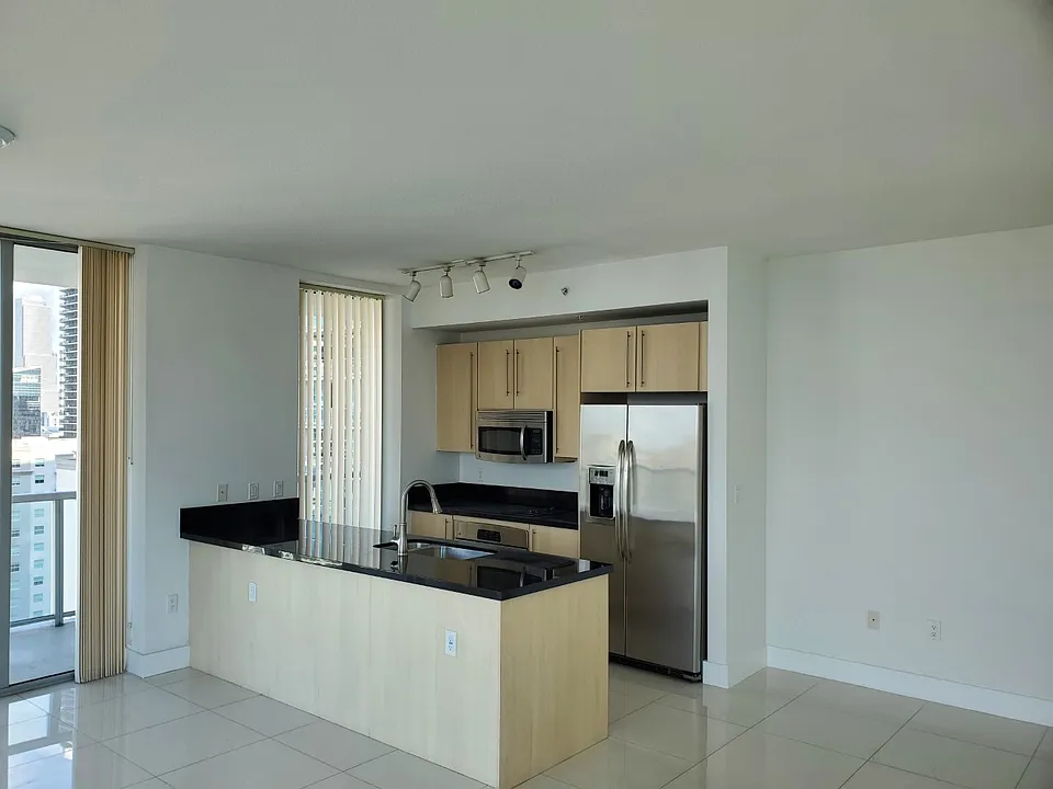 1111 SW 1st Ave #1645