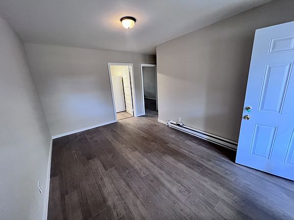 510 28th Ave N # 3 Living Room_12032024