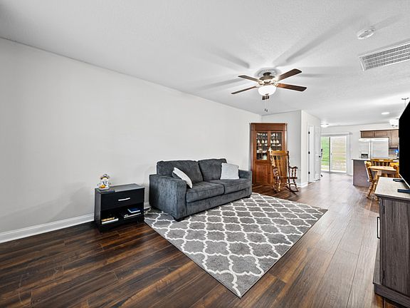 5th image of 354 Sam Houston Cir
