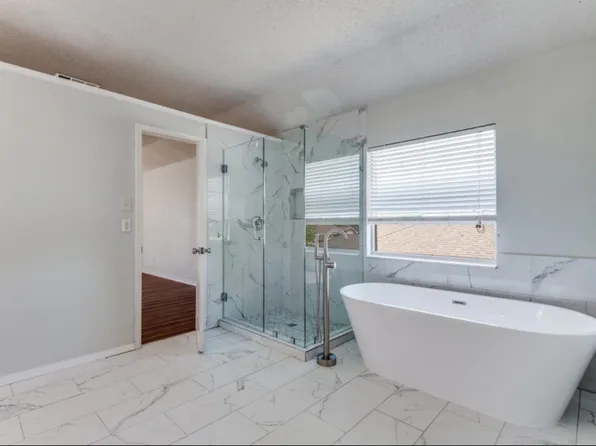 8509 Coventry Dr, Rowlett, TX 75089