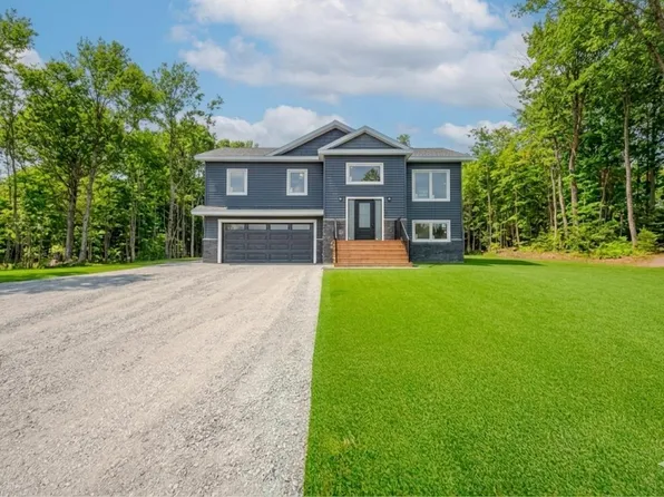43 Emerson Dr, Howie Centre, NS B1L 1H1
