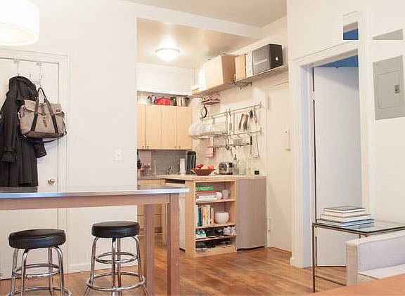 4th image of 106 Hicks St APT 2B
