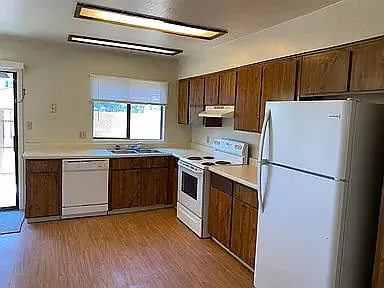 2621 E Harvard St #2 — Photo 3