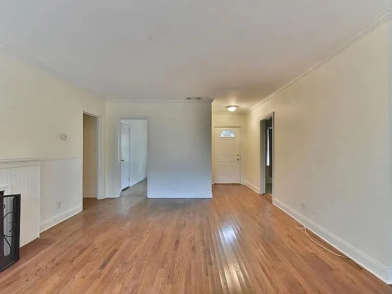 1913 Camellia Dr — Photo 5