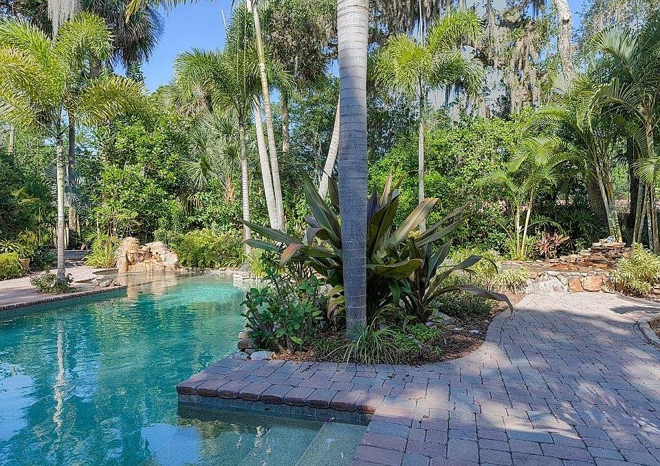 1st image of 2695 Tropical Ave
