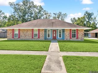 1050 Lakemont Dr, Baton Rouge, LA 70816