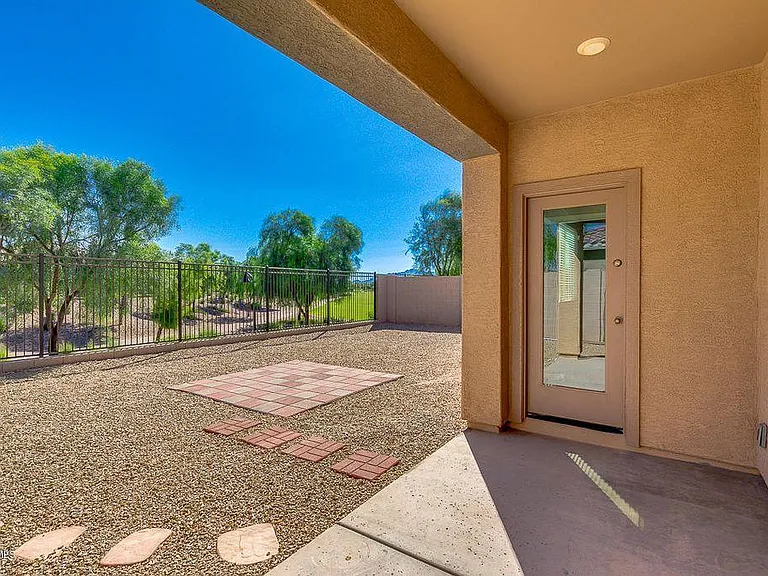 S Twinleaf Dr — Photo 14
