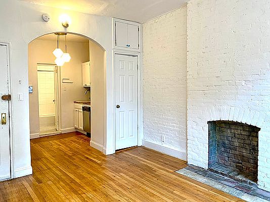 4th image of 763 Washington St APT 9