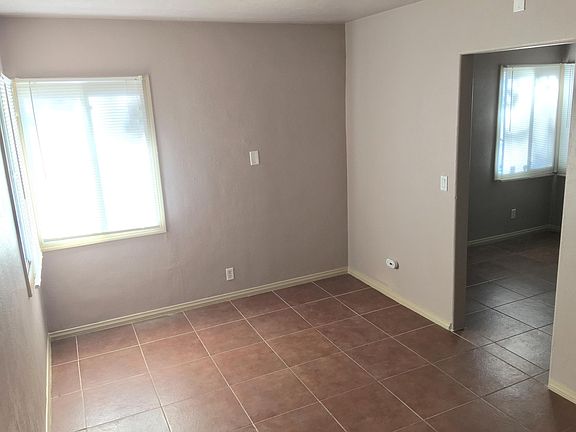 4th image of 23928 Lake Dr #E
