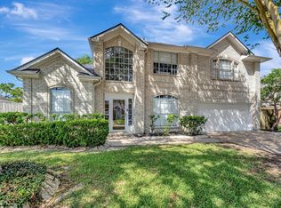 1814 Oak Cluster Cir, Pearland, TX 77581
