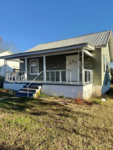 1607 3rd Ave Photo 1