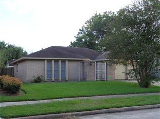 11715 Loveland Pass Dr, Houston, TX 77067