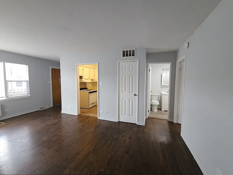4315 W 95th St #11 — Photo 6