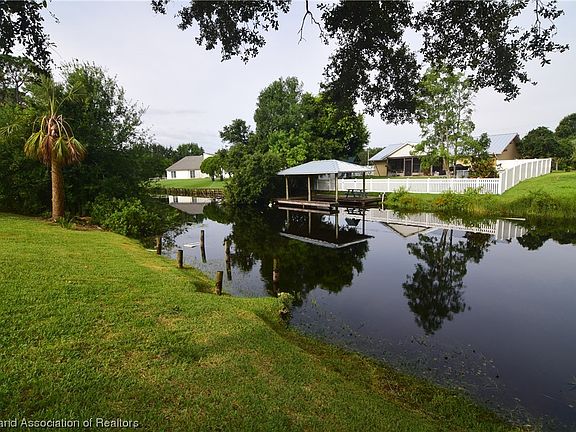 5th image of 724 S Sun N Lakes Blvd