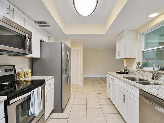 2nd image of 5336 Greenwich Ave
