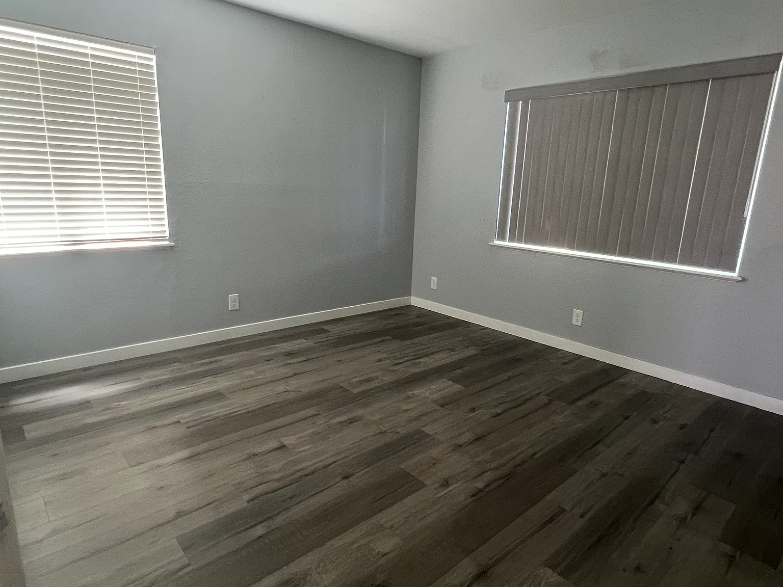 2 bed, 837 sqft, $2,100 — Photo 3