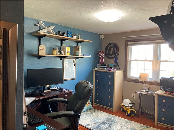 5th image of 1346 Denton St