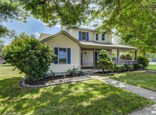 537 Cumberland Dr, Chatham, IL 62629