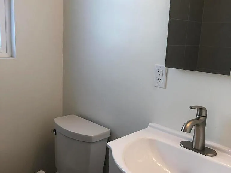1447 Palm Dr — Photo 23