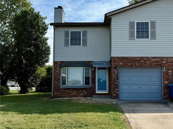 31 Twin Oaks Dr, Shiloh, IL 62221