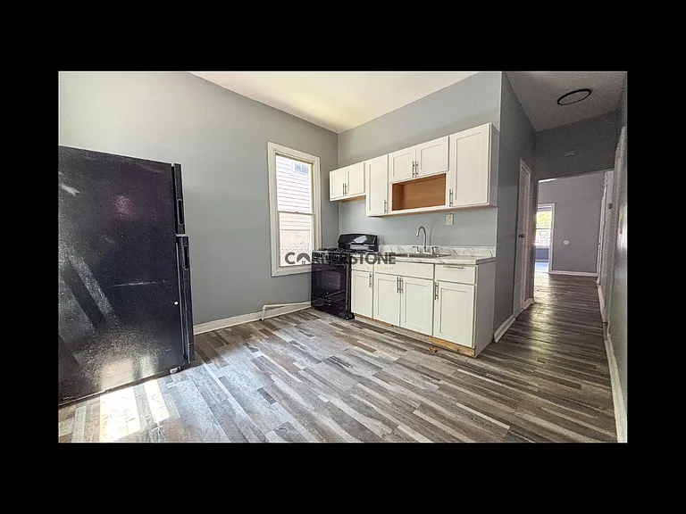 136 Godwin Ave — Photo 12