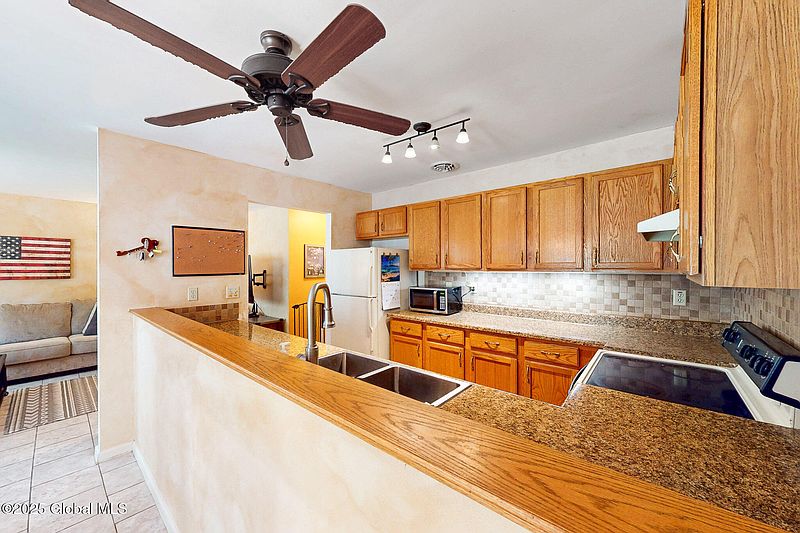 3rd image of 1166 Spearhead Drive