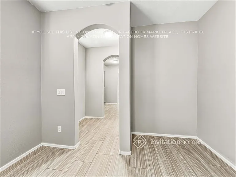 2388 W Dusty Wren Dr — Photo 17