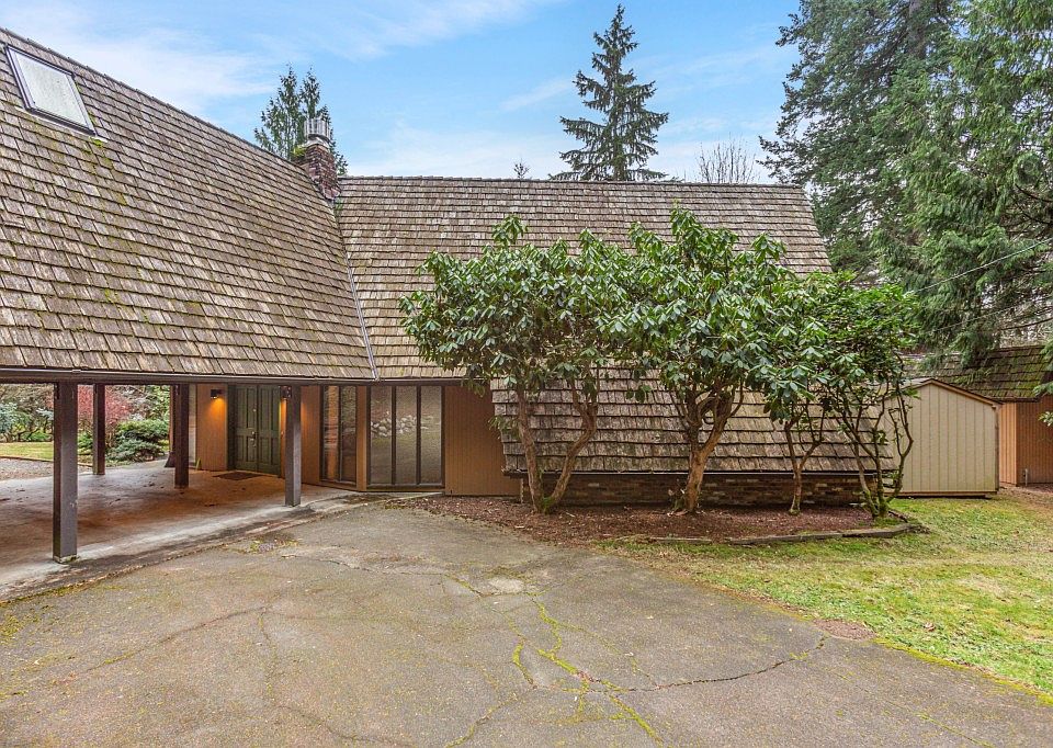1st image of 26065 SE 159th Pl