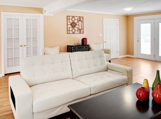 2005 W Cone Blvd #3010-C, Greensboro, NC 27408