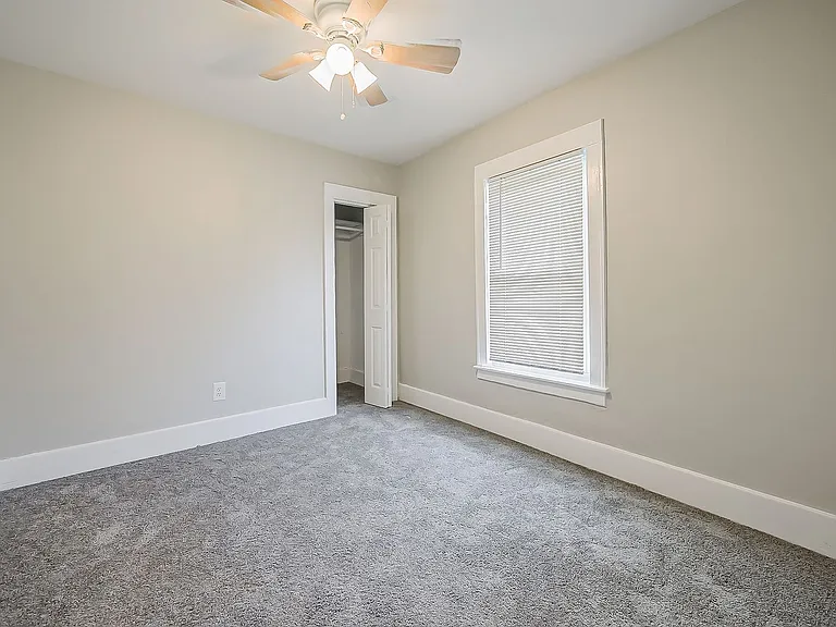 245 S Edith St — Photo 15