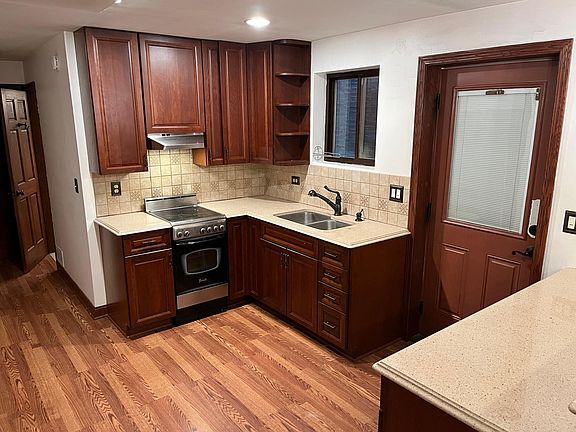 5th image of 2443 N California Ave #G