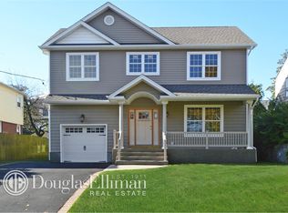 24 Bowler Rd, East Rockaway, NY 11518