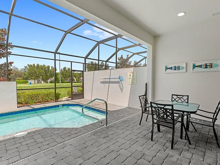 154 Captiva Dr — Photo 25