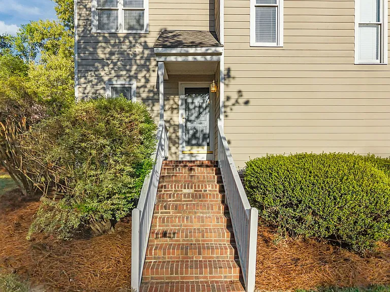 1601 Oakland Hills Way — Photo 4