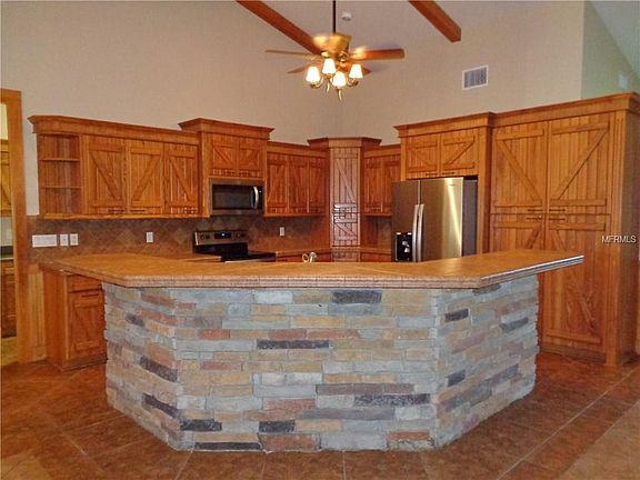 4th image of 418 Stewart Dr