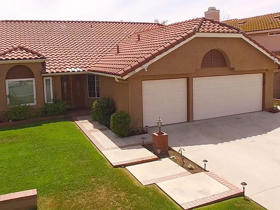 2nd image of 3088 E Black Horse Dr