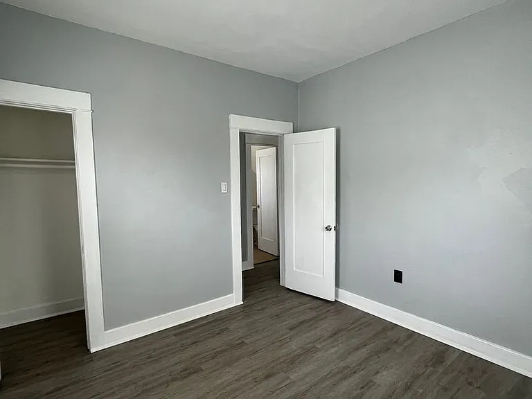 417-453 W Cowles St — Photo 7