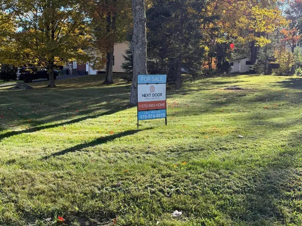 Skyline Dr, Gouldsboro, PA 18424