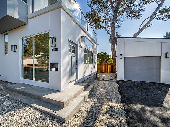 4th image of 4829 Proctor Rd