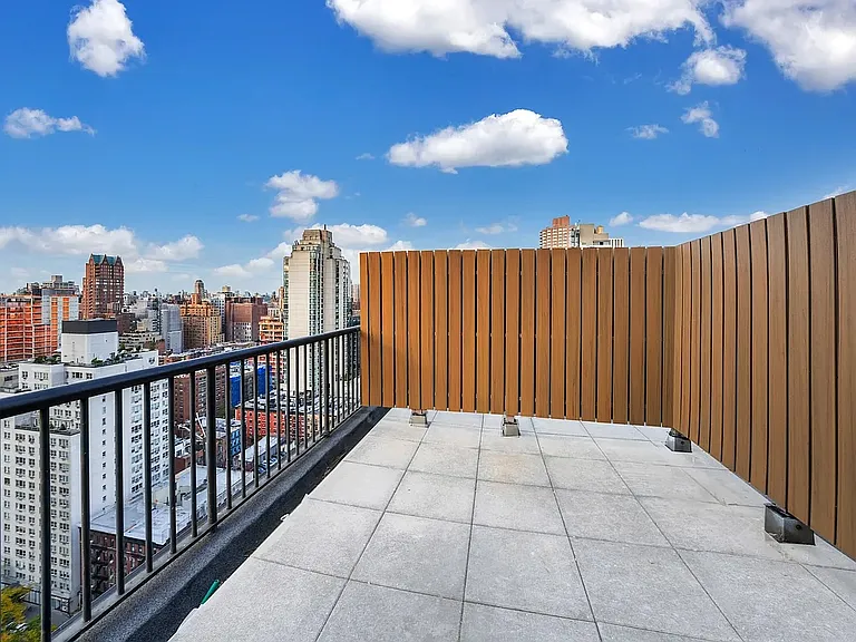 343 E 74th St #34PHD — Photo 10