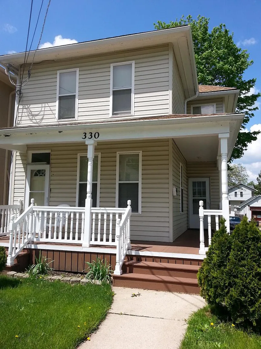 330 Moseley St photo 1