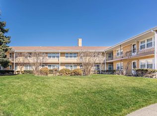 5916 N Odell Ave #6A, Chicago, IL 60631