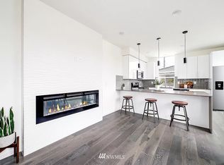 9250B 17th Ave SW, Seattle, WA 98106