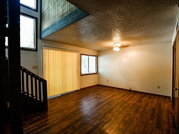 5th image of 1216 Holik Dr